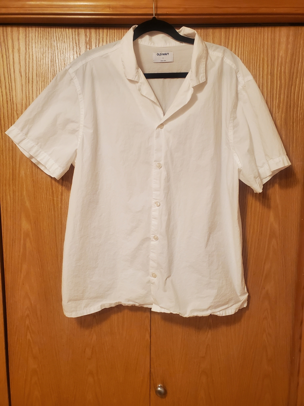 Old Navy Women's White Short-Sleeve Button-Down Shirt - Embroidery Accent